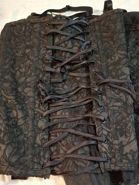 Vintage Intimate Attitudes Black Lace Corset Bustier Size 40 Goth Y2K